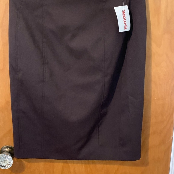 Brown skirt - Picture 2 of 5